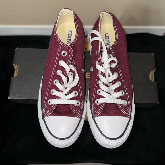 Converse Shoes - Picture 3 of 4